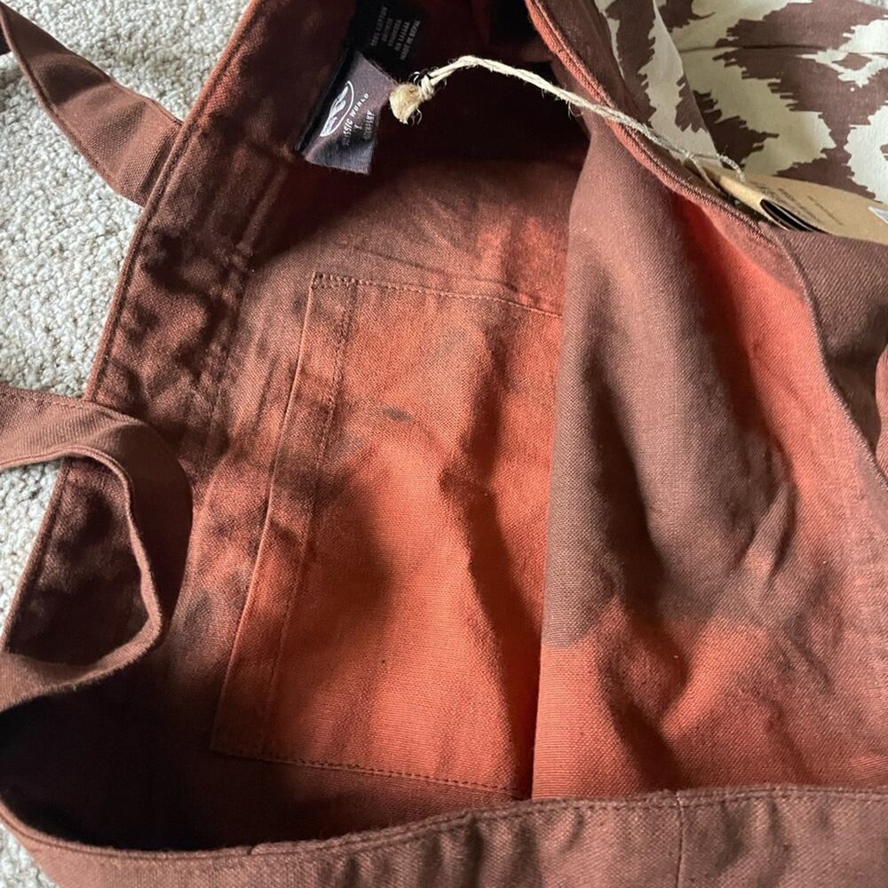 Jurassic world X Accompany Geometric Distressed Tote Universal Studios Fandom - Picture 3 of 6